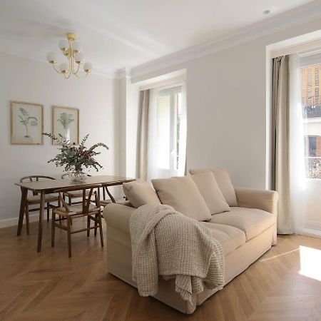 Deluxe Apartment Near Gran Via Madrid Exterior foto